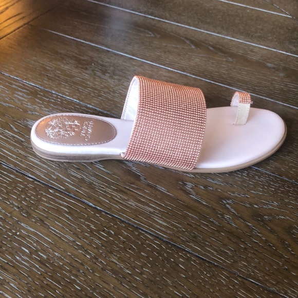 Vince Camuto Shoes - BN Vince Camuto Athen Sandals